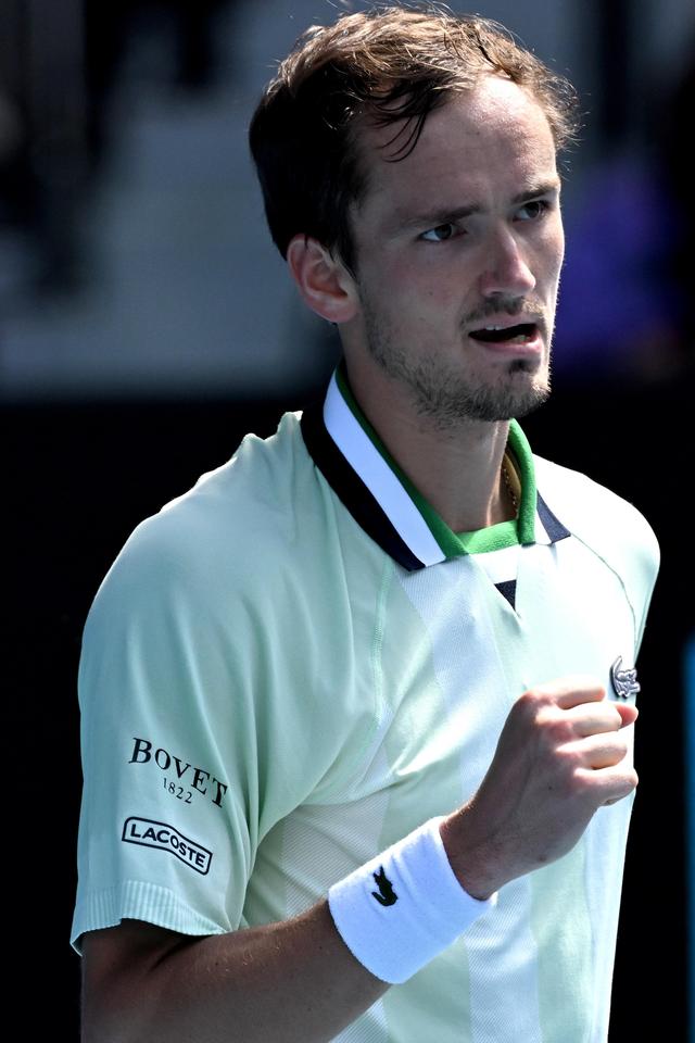 公布季前训 公布季前训